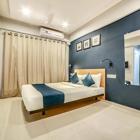 Hotel Bhumi World Bhiwandi Exteriör bild