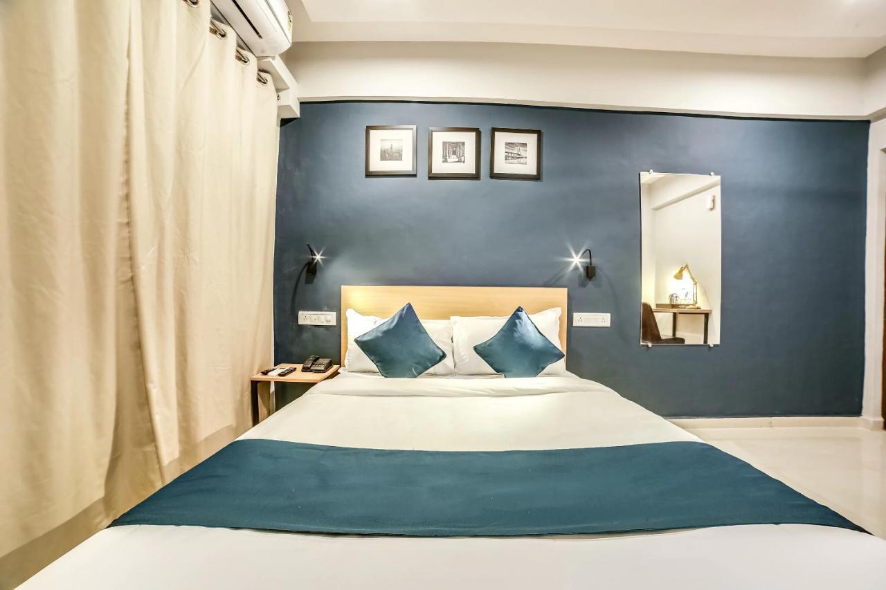 Hotel Bhumi World Bhiwandi Exteriör bild