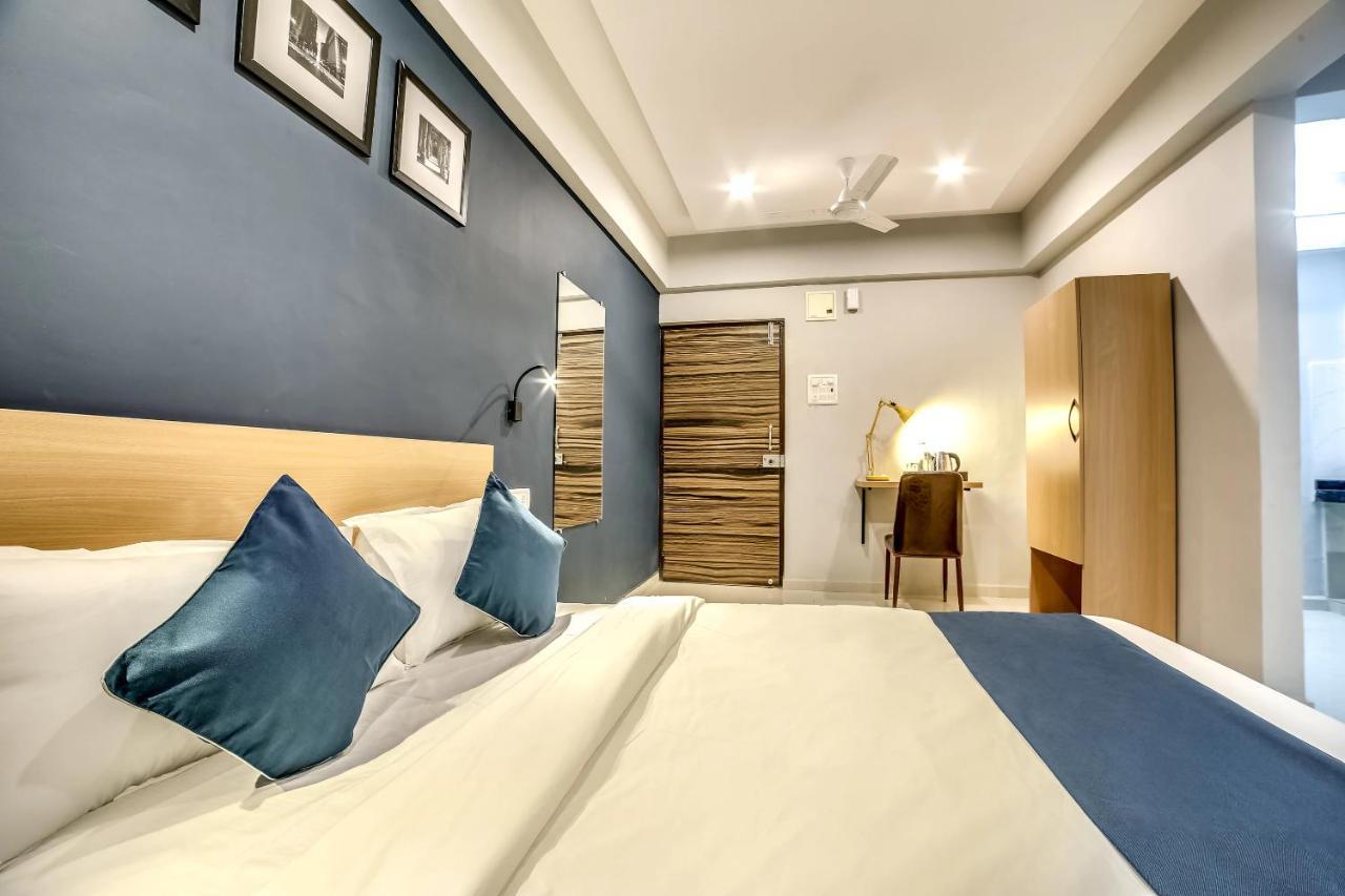Hotel Bhumi World Bhiwandi Exteriör bild